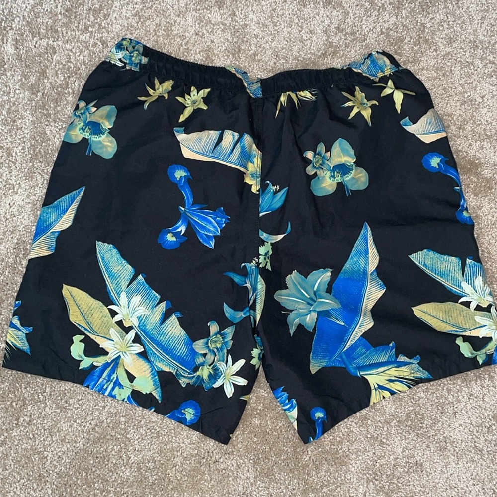 ASOS Tropical Swim Trunks - Picture 4 of 9